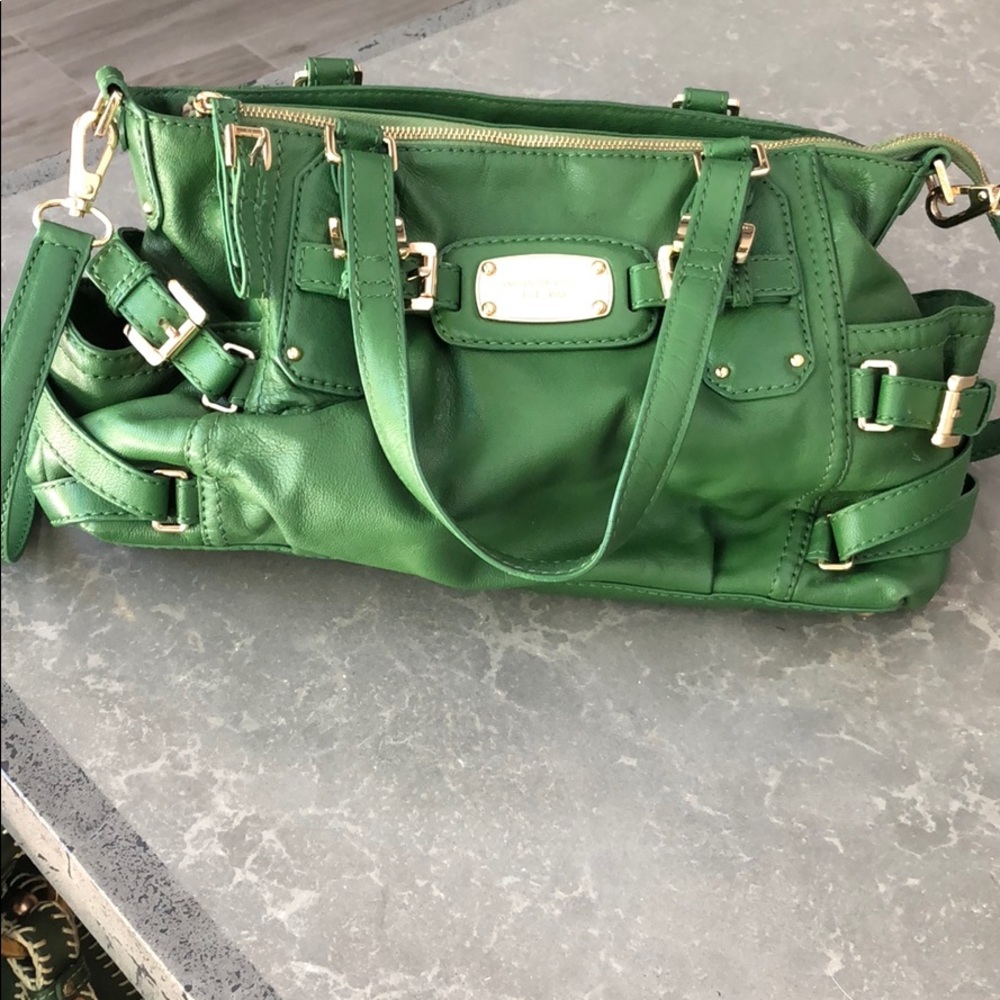 Michael Kors girgeous handbag